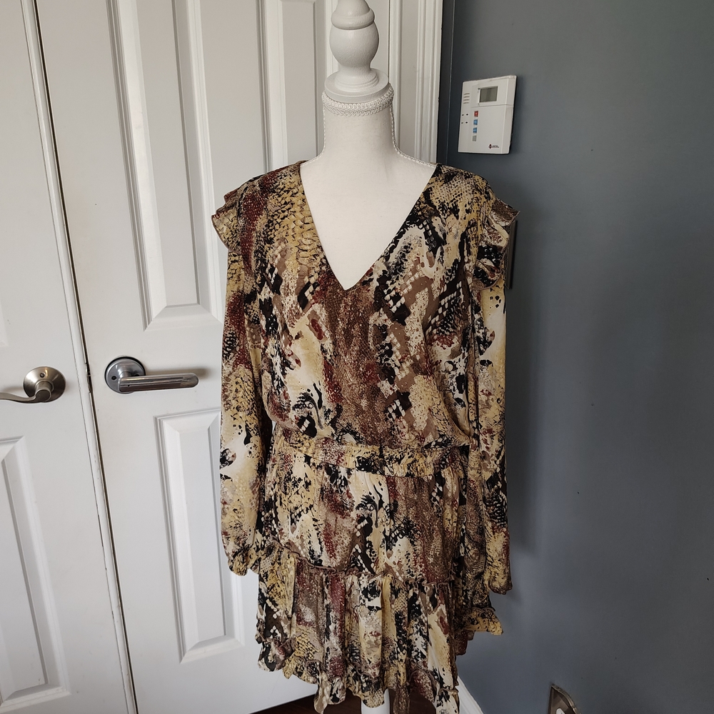 Chic‎ Long Sleeve Patterned Dress L